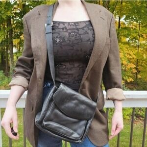 TIGNANELLO Black Vintage Genuine Leather Crossbody Multipocket Purse Adjustable